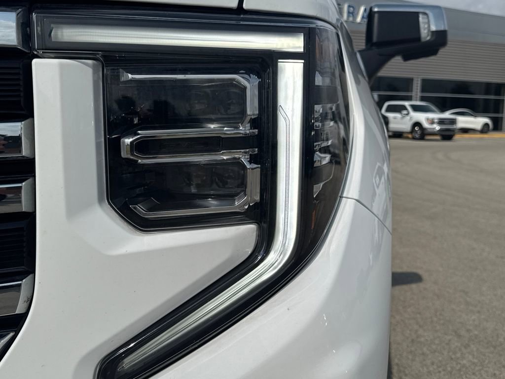 Used 2023 GMC Sierra 1500 SLT w/ SLT Premium Package image 10