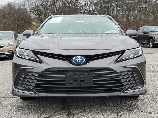 Used 2021 Toyota Camry LE image 2