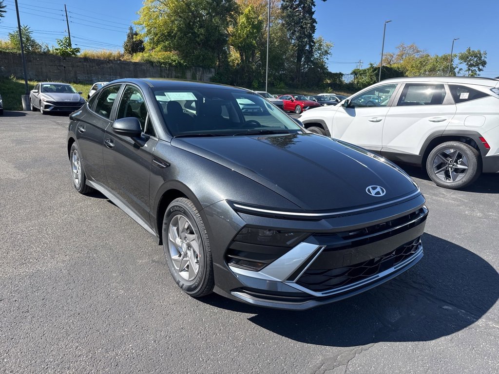 New 2026 Hyundai Sonata SE image 1