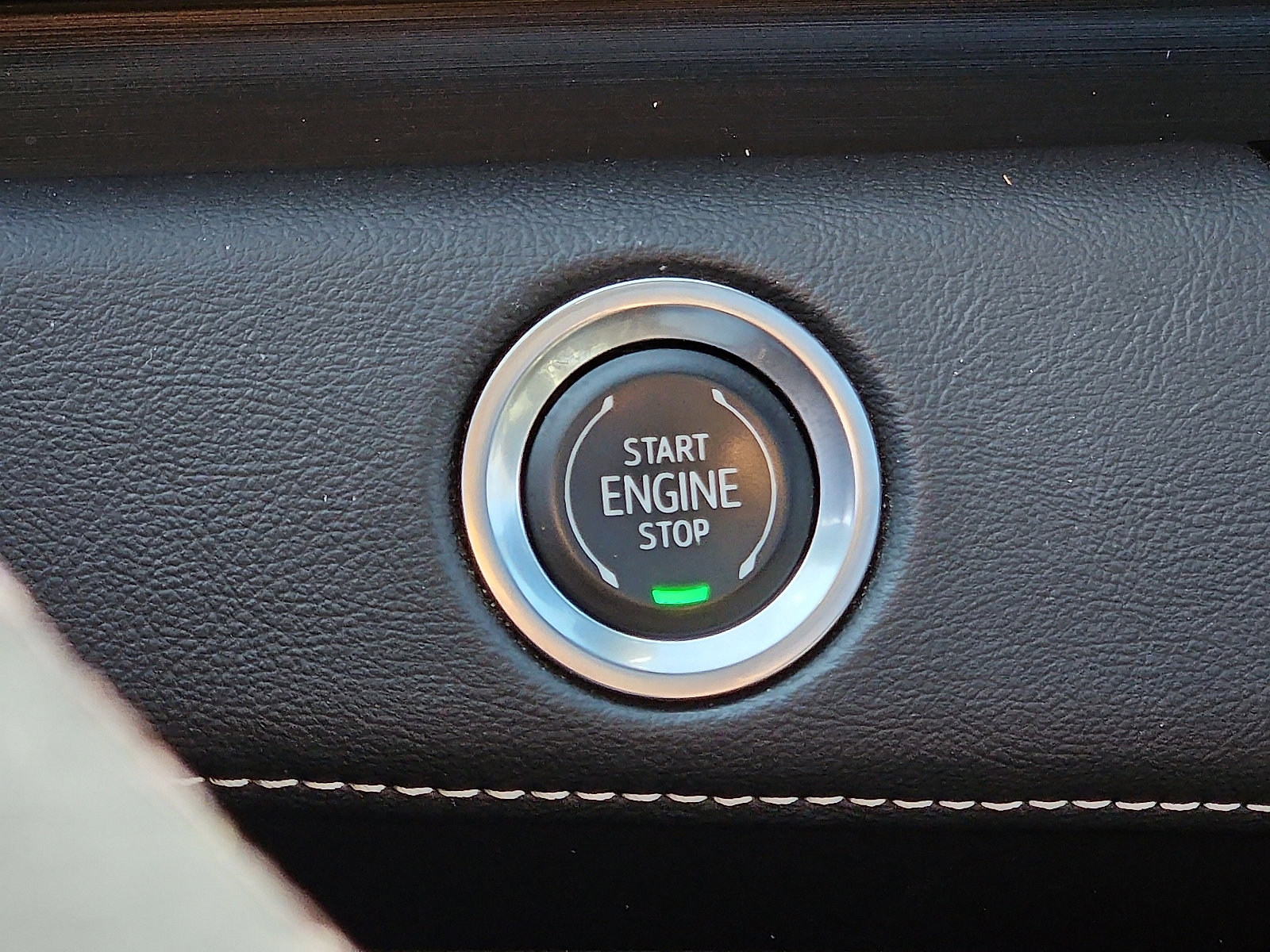 Used 2022 Cadillac Escalade Premium Luxury w/ LPO, Floor Liner Package image 23