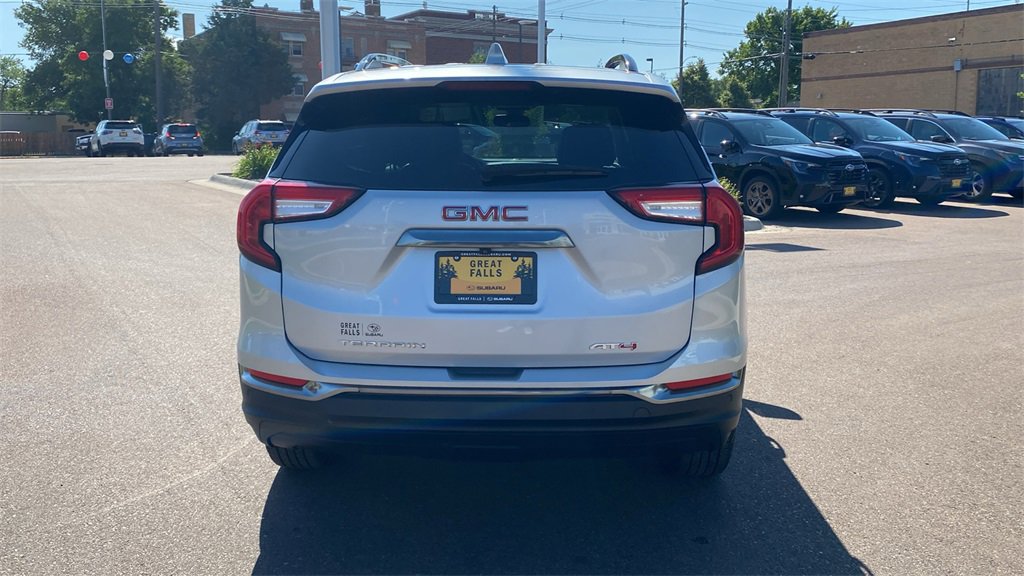 Used 2022 GMC Terrain AT4 image 6