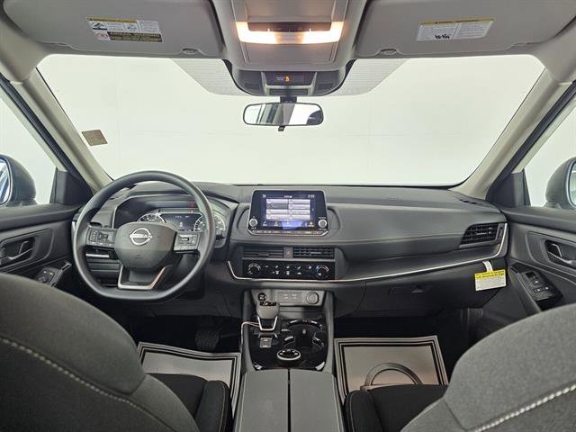 New 2026 Nissan Rogue S image 25