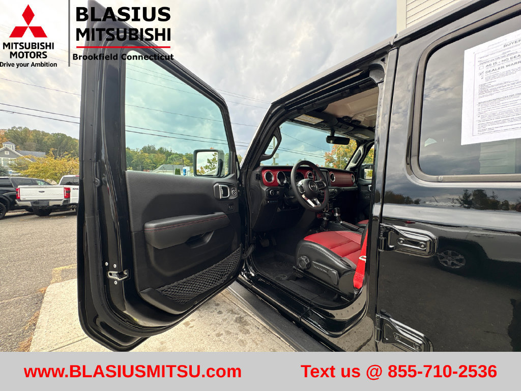 Used 2023 Jeep Wrangler Unlimited Rubicon 4xe AWD/4WD image 14