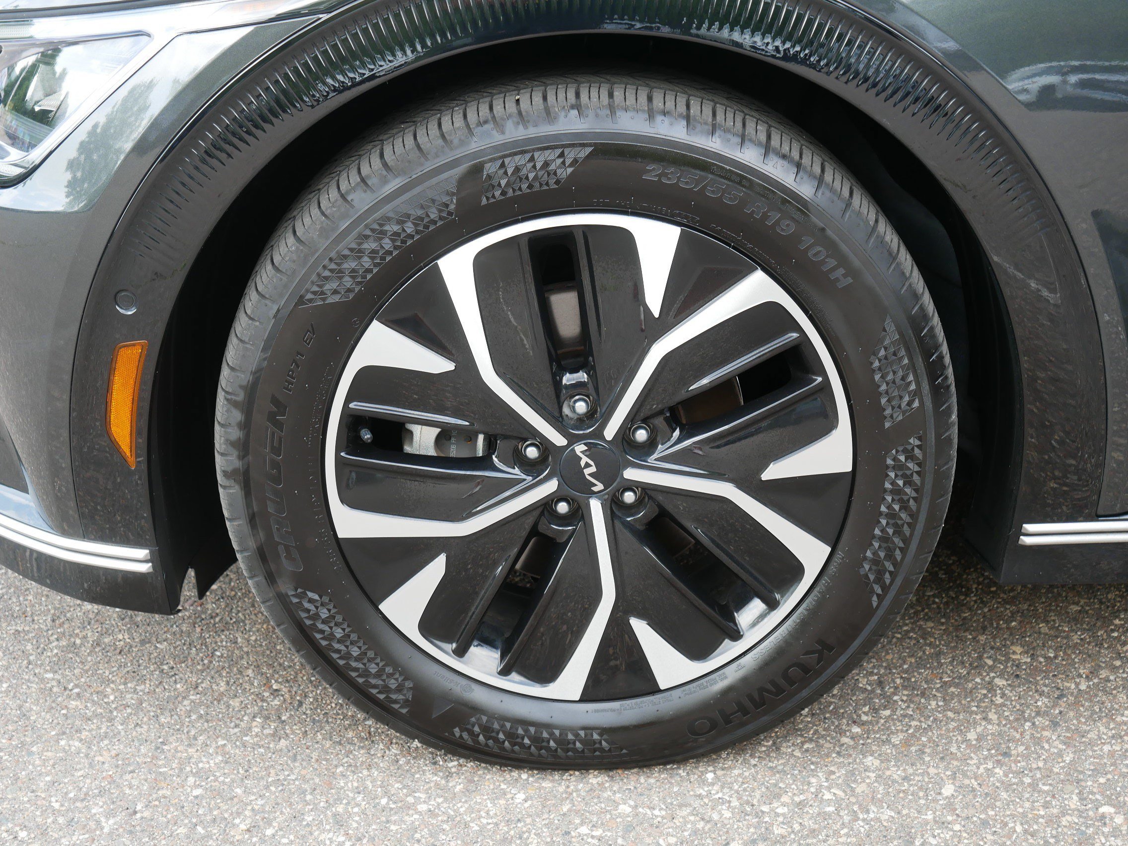 Certified 2024 Kia EV6 Wind w/ Wind Technology Package AWD/4WD image 15