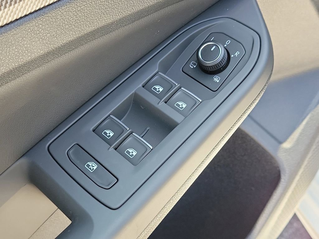 New 2026 Volkswagen Golf image 14