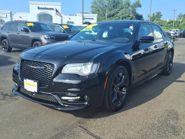 Certified 2023 Chrysler 300 S w/ Comfort Group RWD image 2
