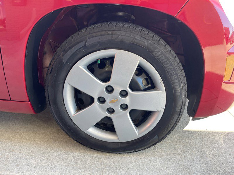 Used 2011 Chevrolet HHR LS image 18