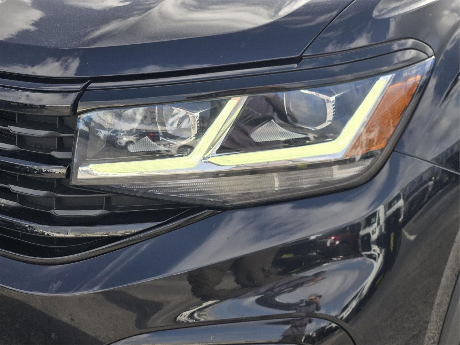 Used 2022 Volkswagen Atlas SEL R-Line AWD/4WD image 10