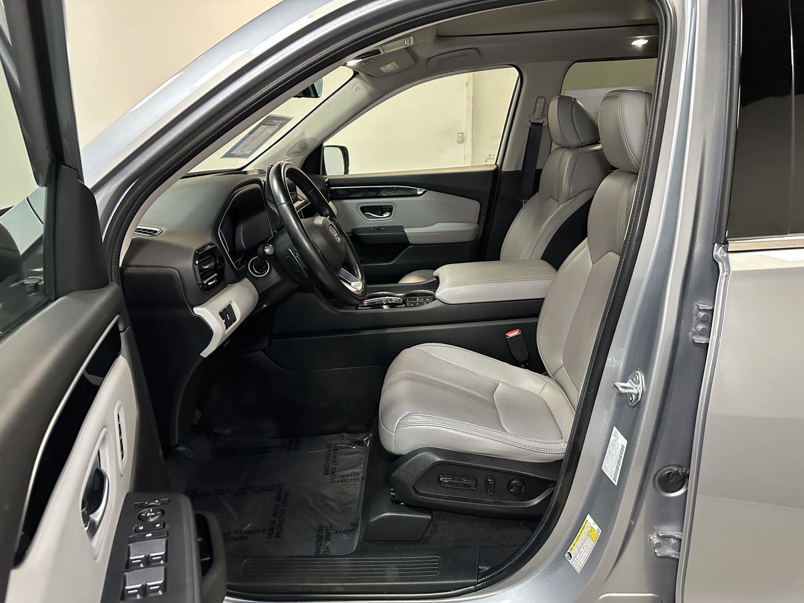 Certified 2024 Honda Pilot Touring image 22