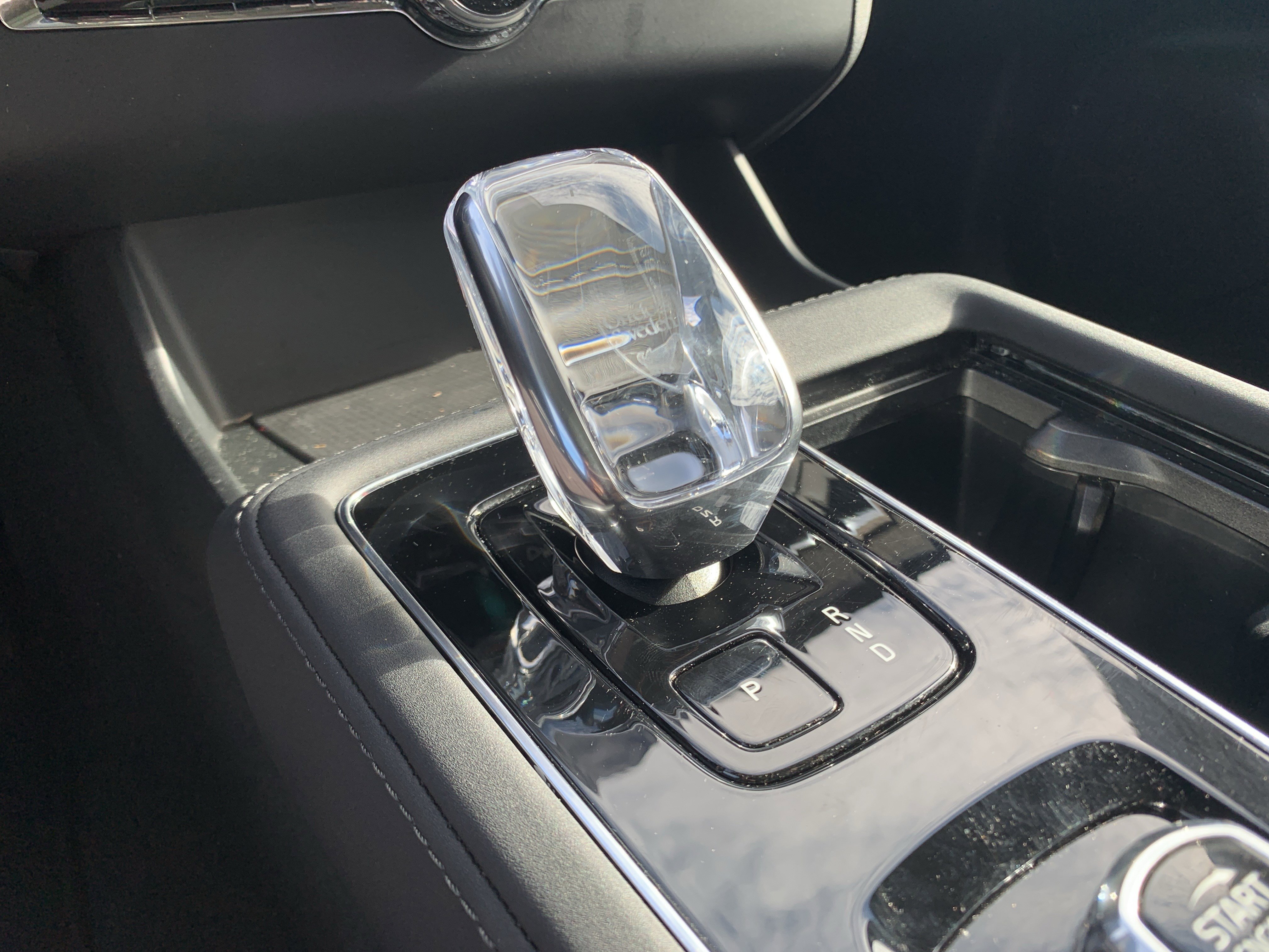 Used 2025 Volvo XC90 B6 Plus image 26