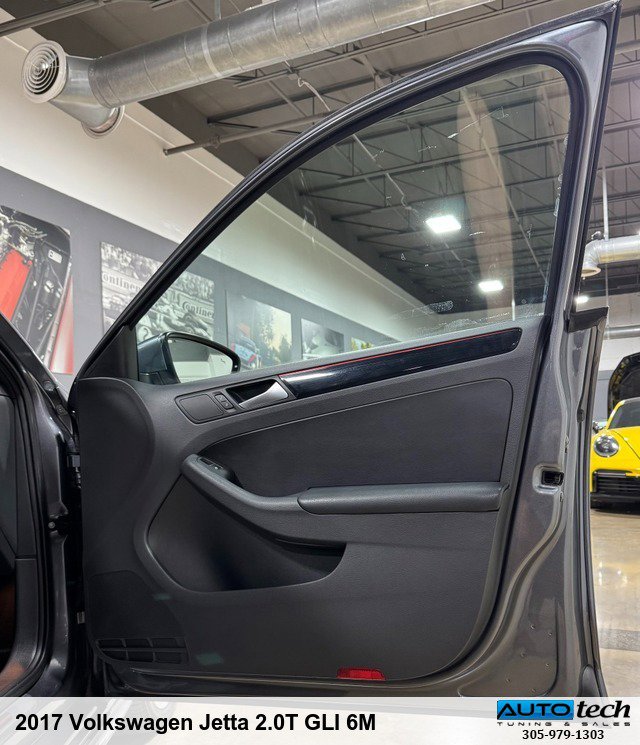 Used 2017 Volkswagen Jetta GLI image 19