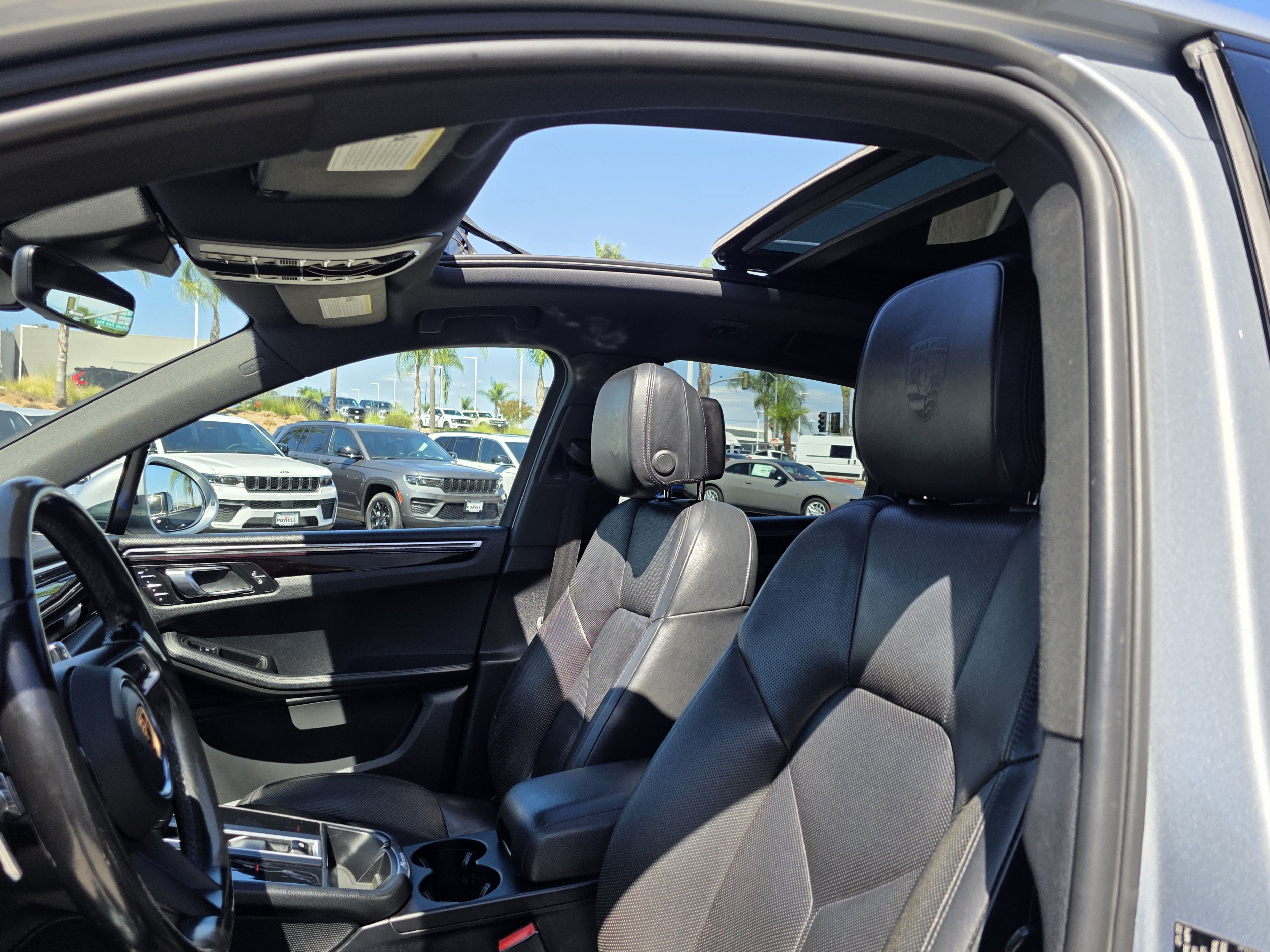 Used 2022 Porsche Macan S AWD/4WD image 19