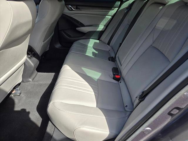 Used 2020 Honda Accord Touring image 17