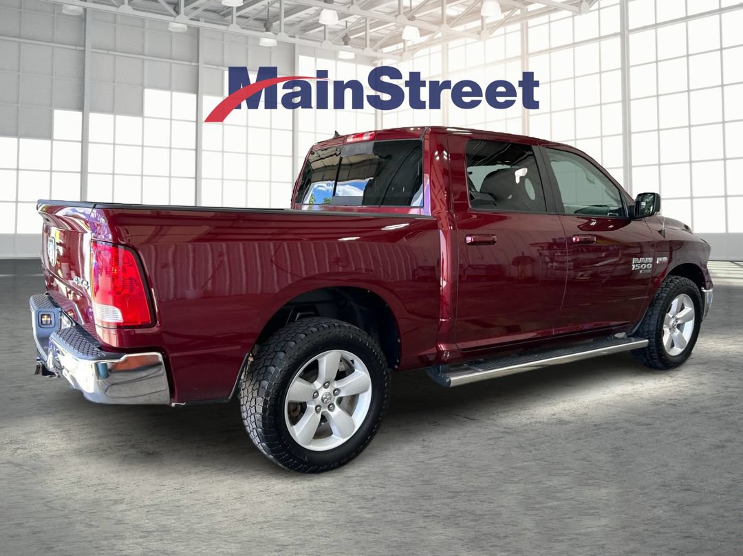 Used 2019 RAM 1500 Classic SLT w/ SLT Plus D←cor Group AWD/4WD image 5