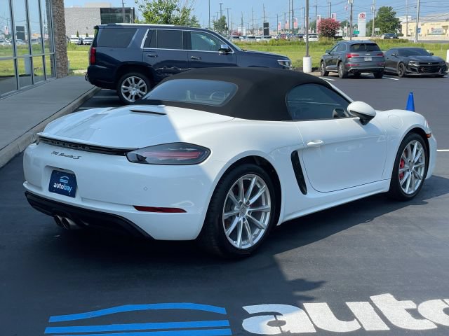Used 2024 Porsche 718 Boxster S RWD image 9