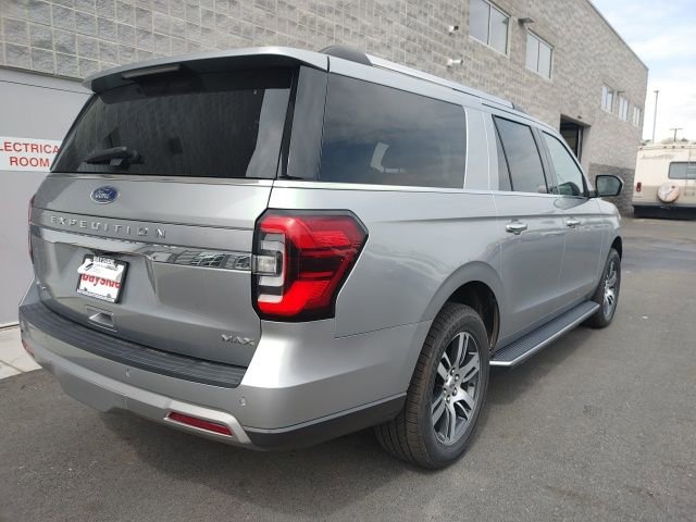 Used 2022 Ford Expedition Max Limited image 3