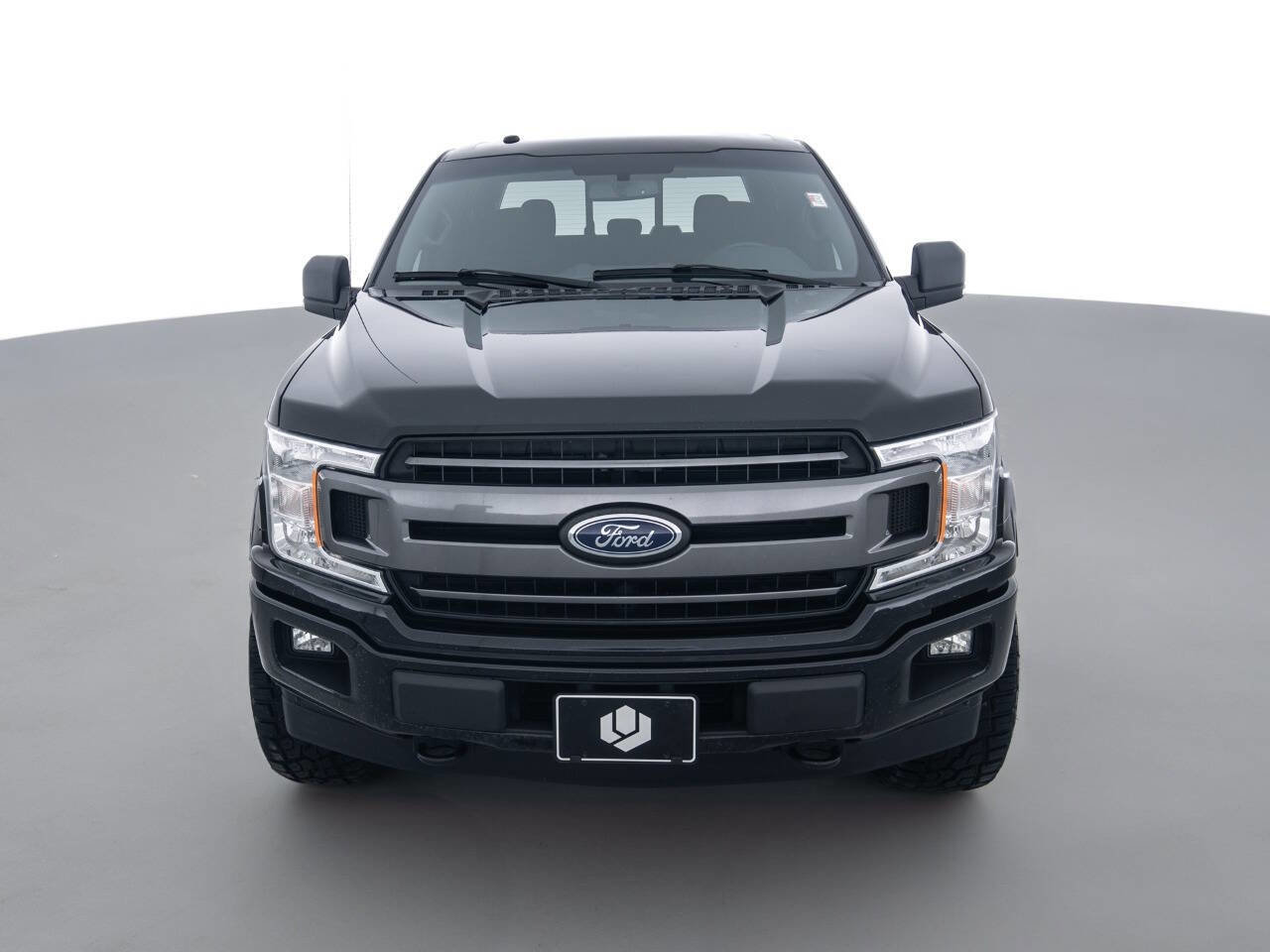 Used 2018 Ford F150 XLT w/ Equipment Group 302A Luxury image 2