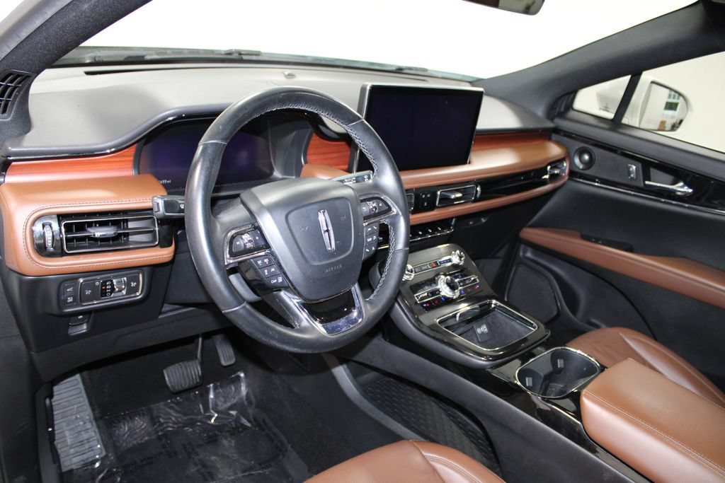 Used 2022 Lincoln Nautilus Reserve w/ Equipment Group 201A FWD image 24