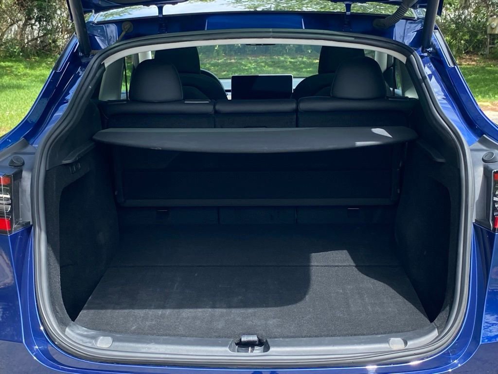 Used 2024 Tesla Model Y Long Range image 15