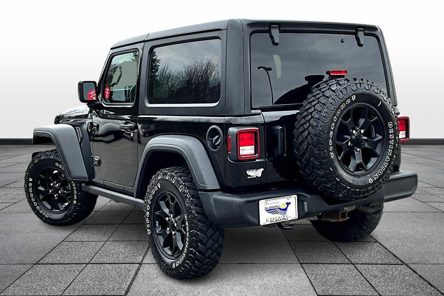 Used 2022 Jeep Wrangler Willys image 2