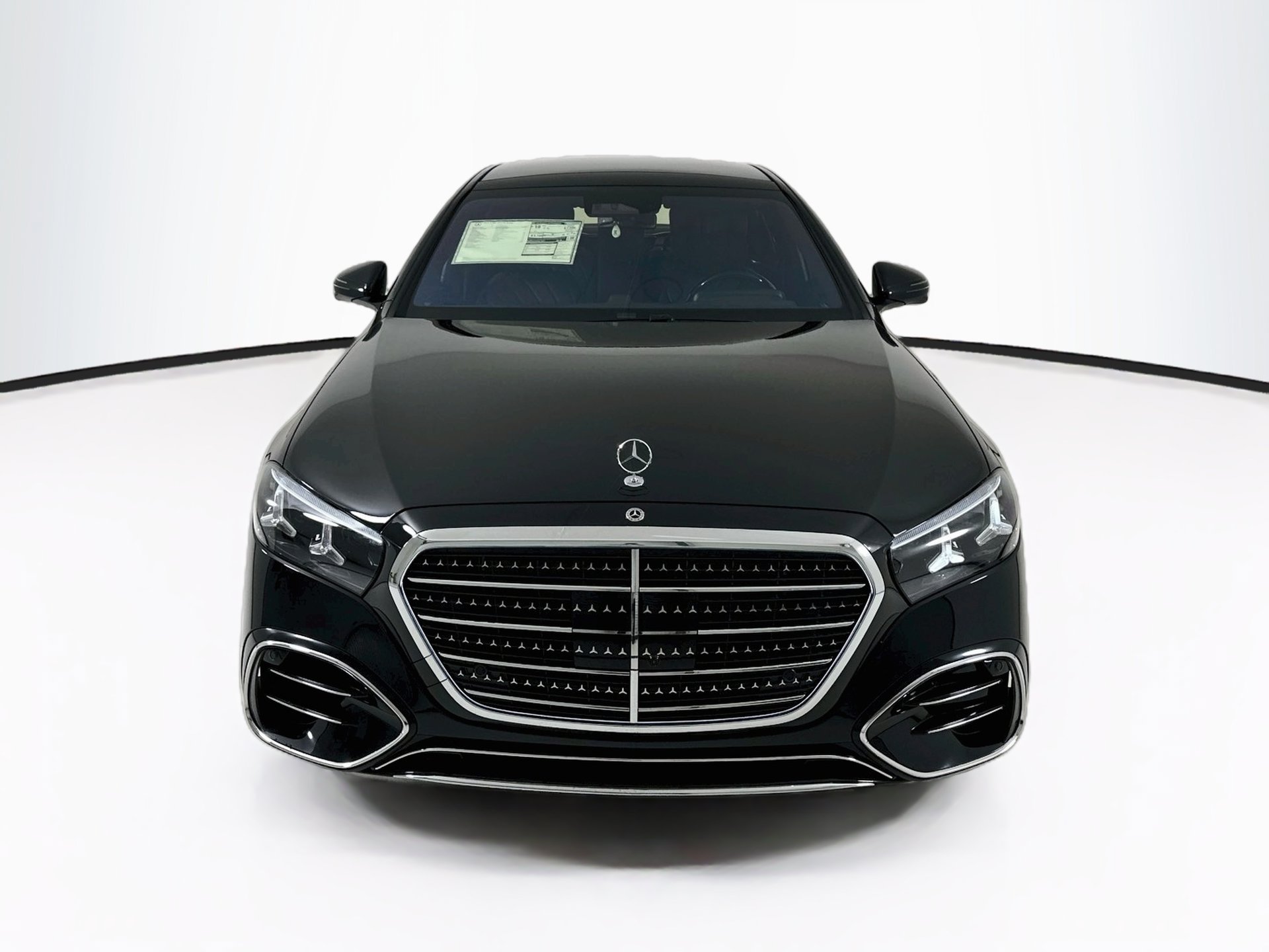 New 2027 Mercedes-Benz S 580 4MATIC Sedan image 2