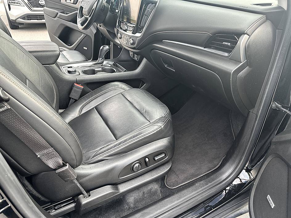Used 2020 Chevrolet Traverse RS FWD image 20