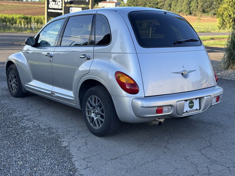 Used 2004 Chrysler PT Cruiser w/ PWR Convenience Group FWD image 2