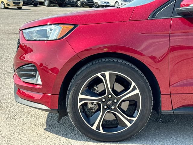 Certified 2019 Ford Edge ST w/ Convenience Package AWD/4WD image 10