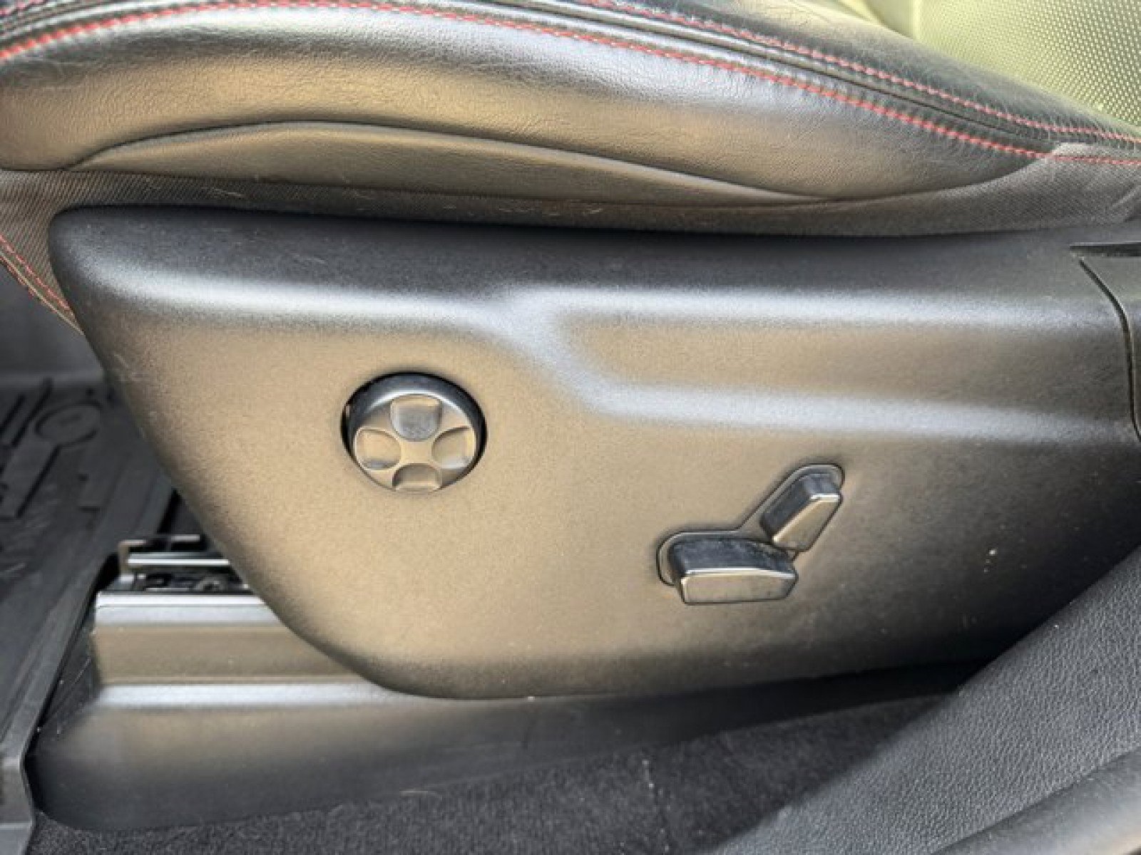 Used 2021 Jeep Grand Cherokee Trailhawk w/ Trailhawk Luxury Group image 11