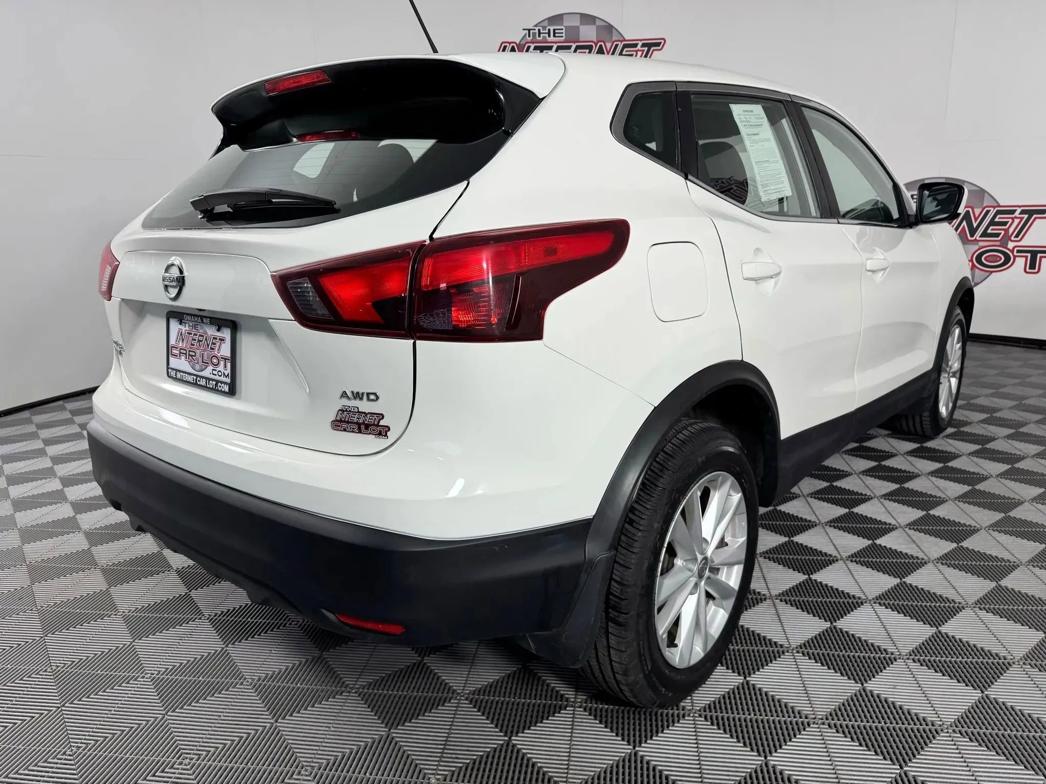 Used 2018 Nissan Rogue Sport S w/ S Appearance Package image 25