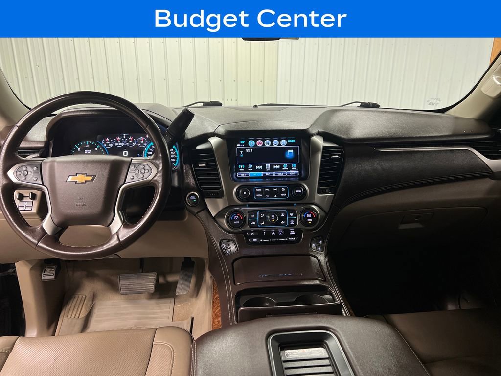 Used 2019 Chevrolet Suburban Premier AWD/4WD image 17