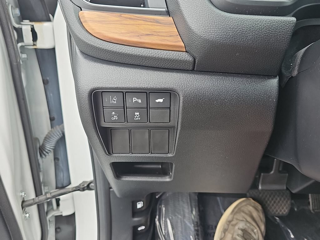 Used 2021 Honda CR-V Touring image 32