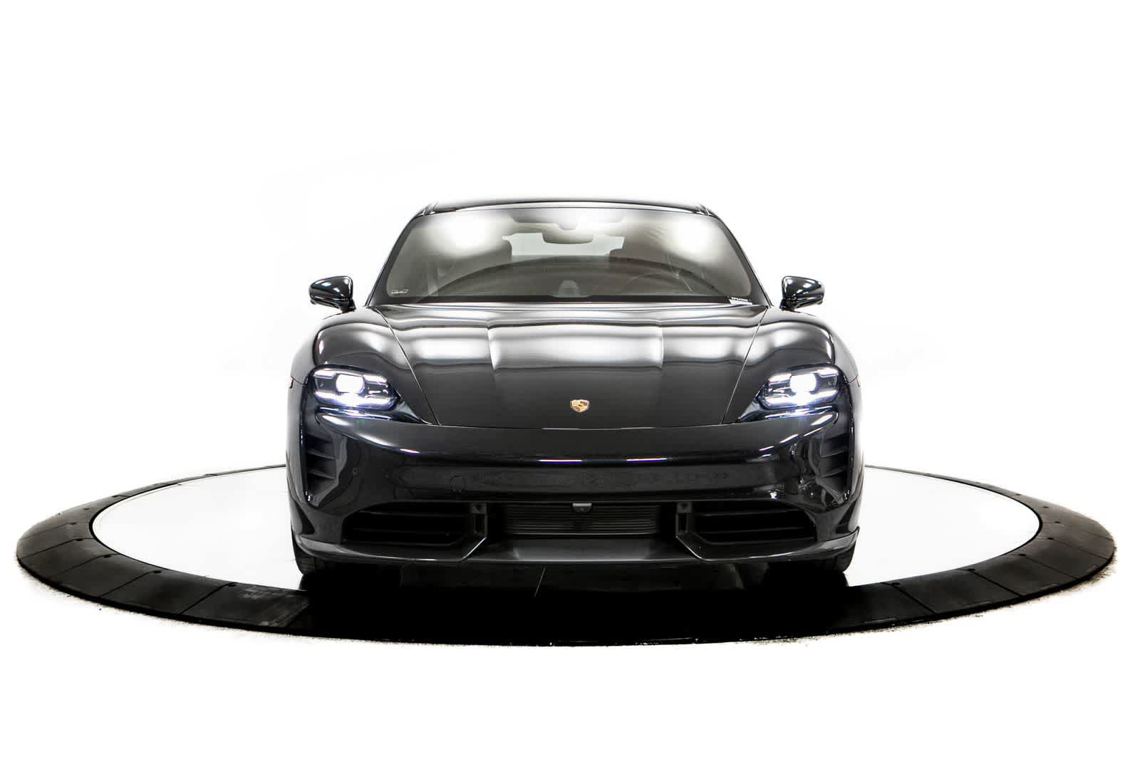 Used 2021 Porsche Taycan Turbo S AWD/4WD image 10