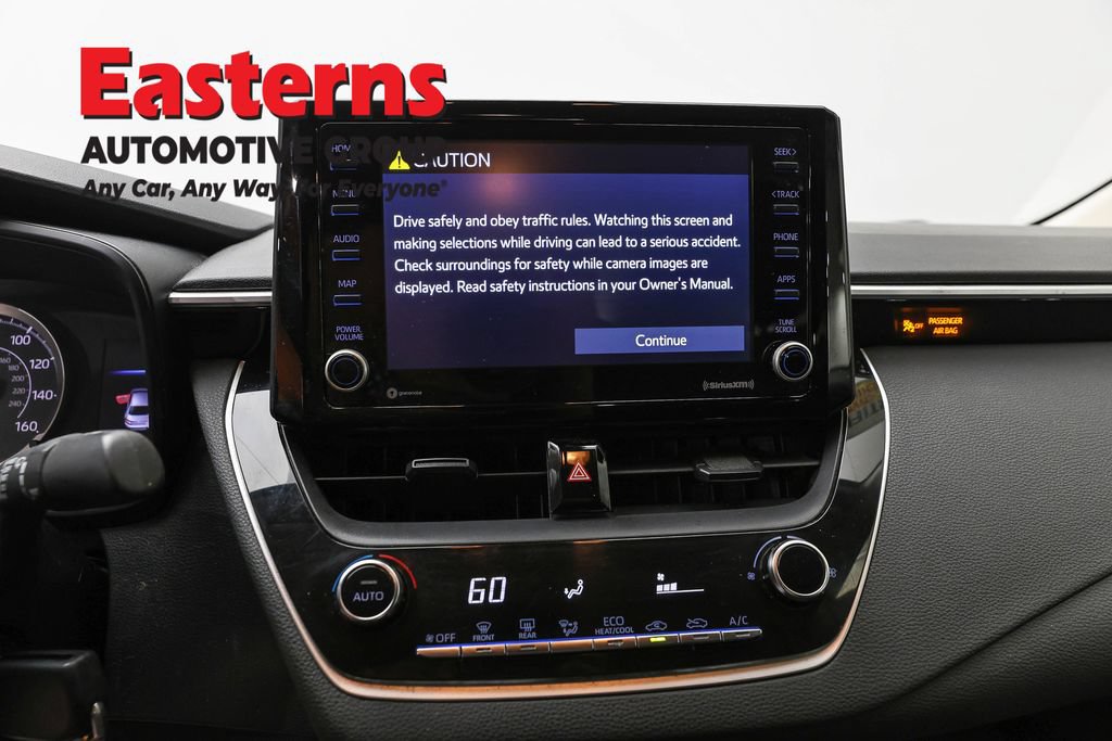Used 2022 Toyota Corolla LE FWD image 11