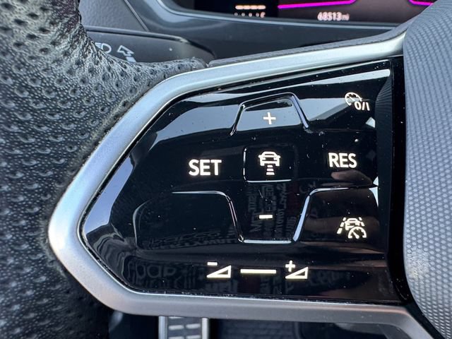 Used 2022 Volkswagen Tiguan SE R-Line FWD image 7