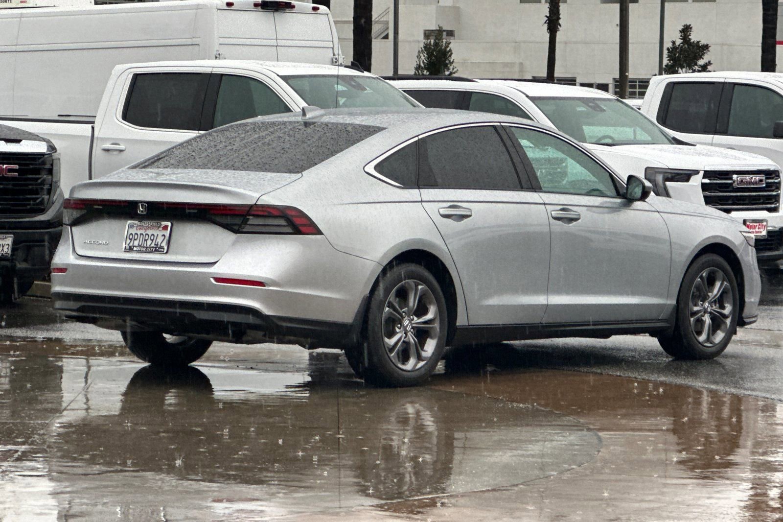 Used 2024 Honda Accord EX image 4