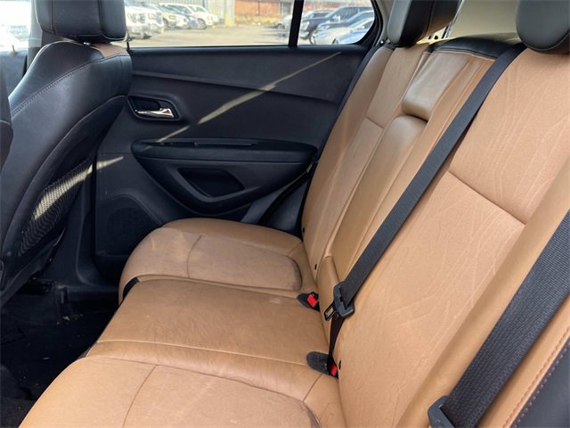 Used 2017 Chevrolet Trax LT w/ LT Convenience Package image 19