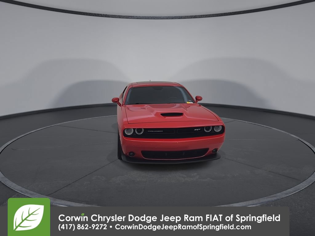 Used 2015 Dodge Challenger SRT RWD image 5