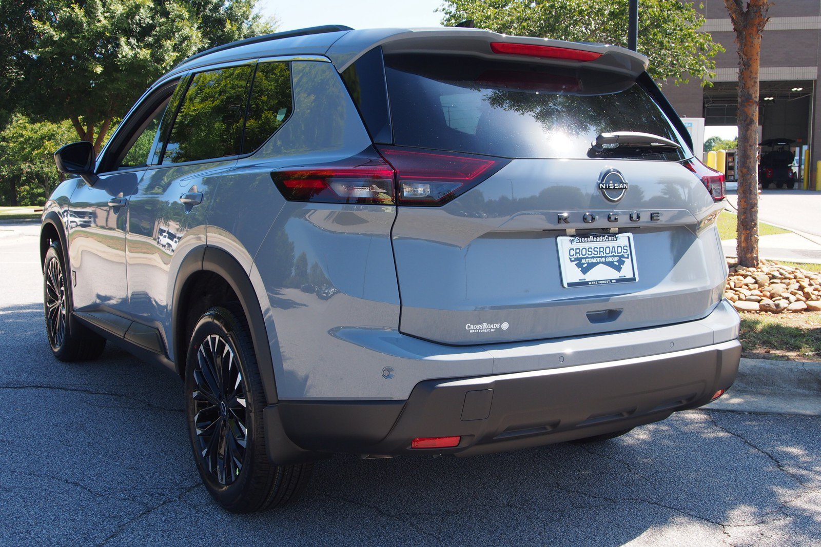 New 2026 Nissan Rogue Dark Armor FWD image 5