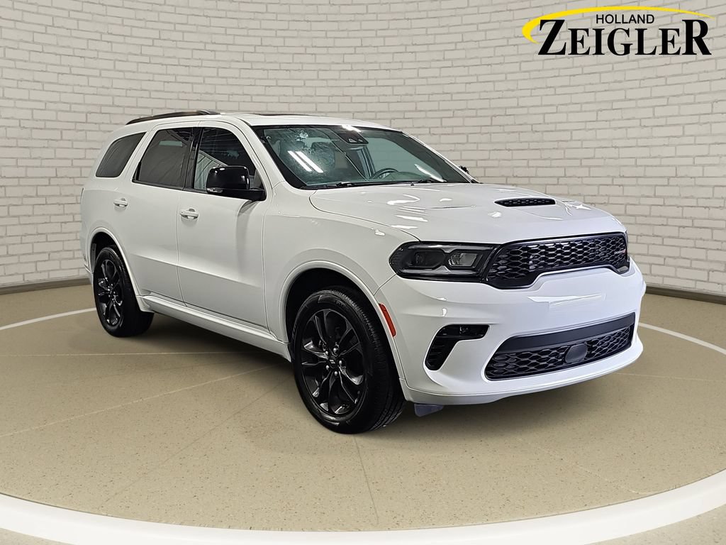 Used 2023 Dodge Durango GT AWD/4WD image 3