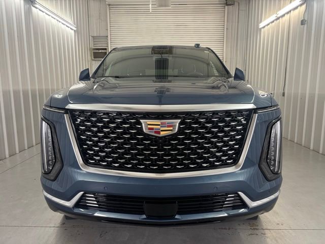 Certified 2025 Cadillac Escalade Luxury image 8