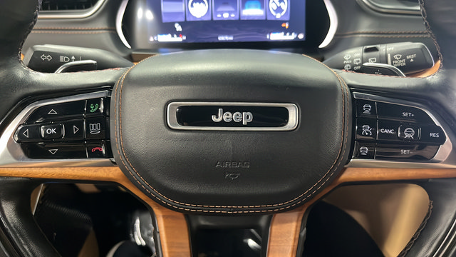 Used 2021 Jeep Grand Cherokee L Summit AWD/4WD image 16
