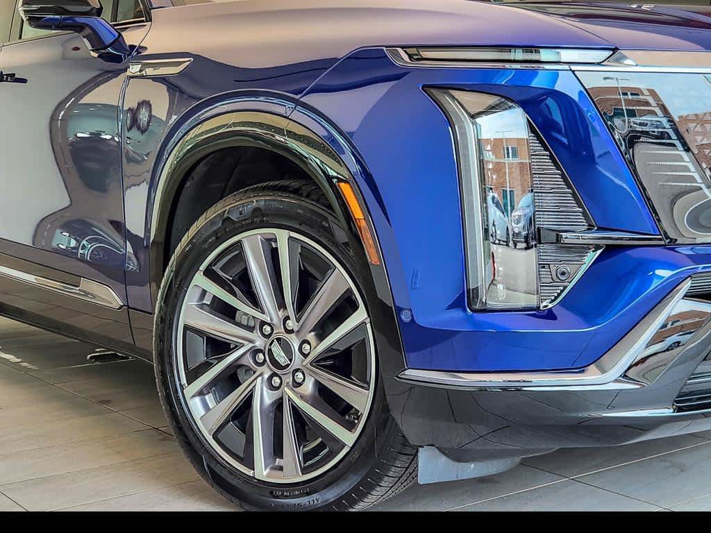 Certified 2026 Cadillac Vistiq Sport w/ LPO, Floor Liner Package AWD/4WD image 4