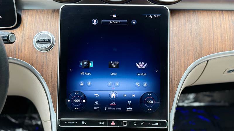 Used 2024 Mercedes-Benz C 300 Sedan image 31