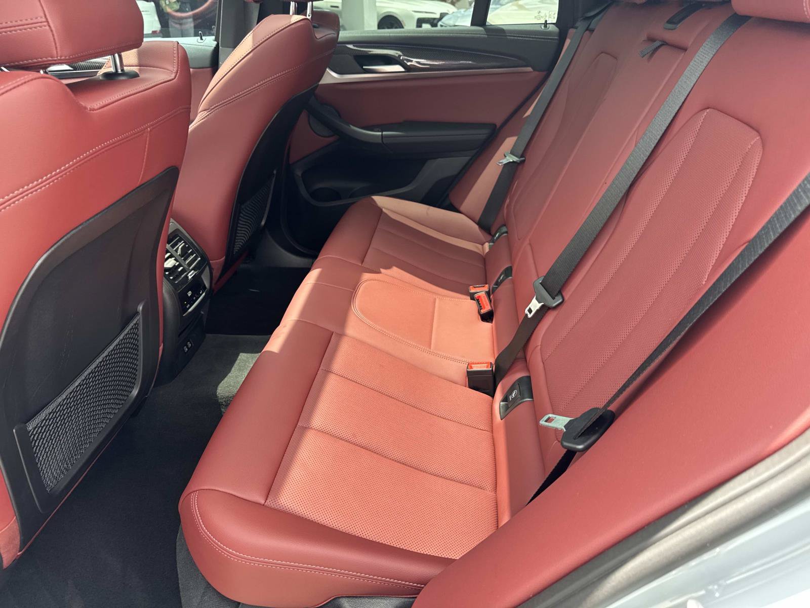 Certified 2024 BMW X4 M40i w/ Premium Package AWD/4WD image 11