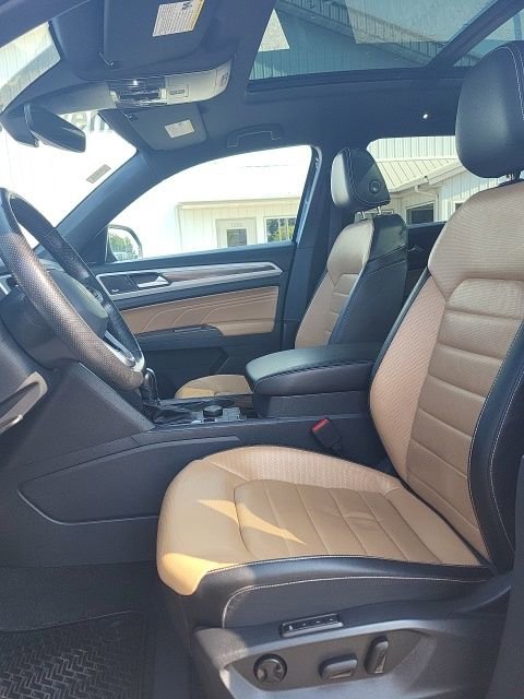 Used 2023 Volkswagen Atlas Cross Sport SEL Premium R-Line image 12