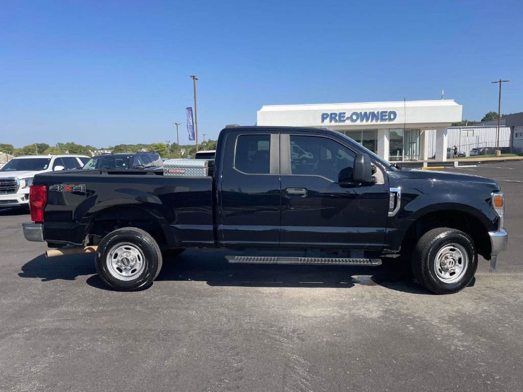 Used 2021 Ford F250 XL w/ Power Equipment Group AWD/4WD image 2