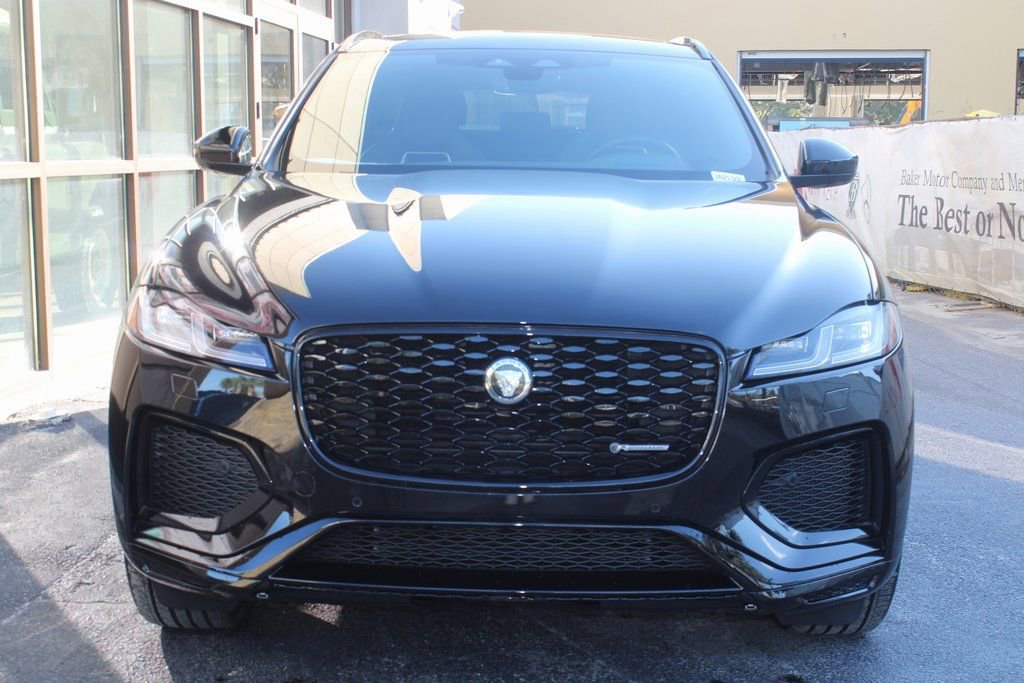 Used 2024 Jaguar F-PACE R-Dynamic S AWD/4WD image 2