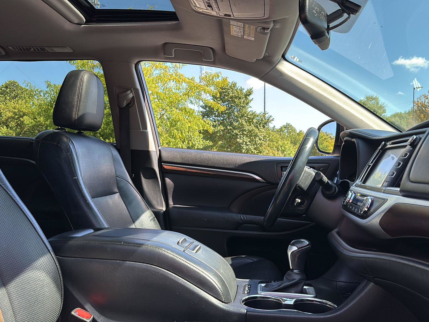 Used 2015 Toyota Highlander Limited AWD/4WD image 13