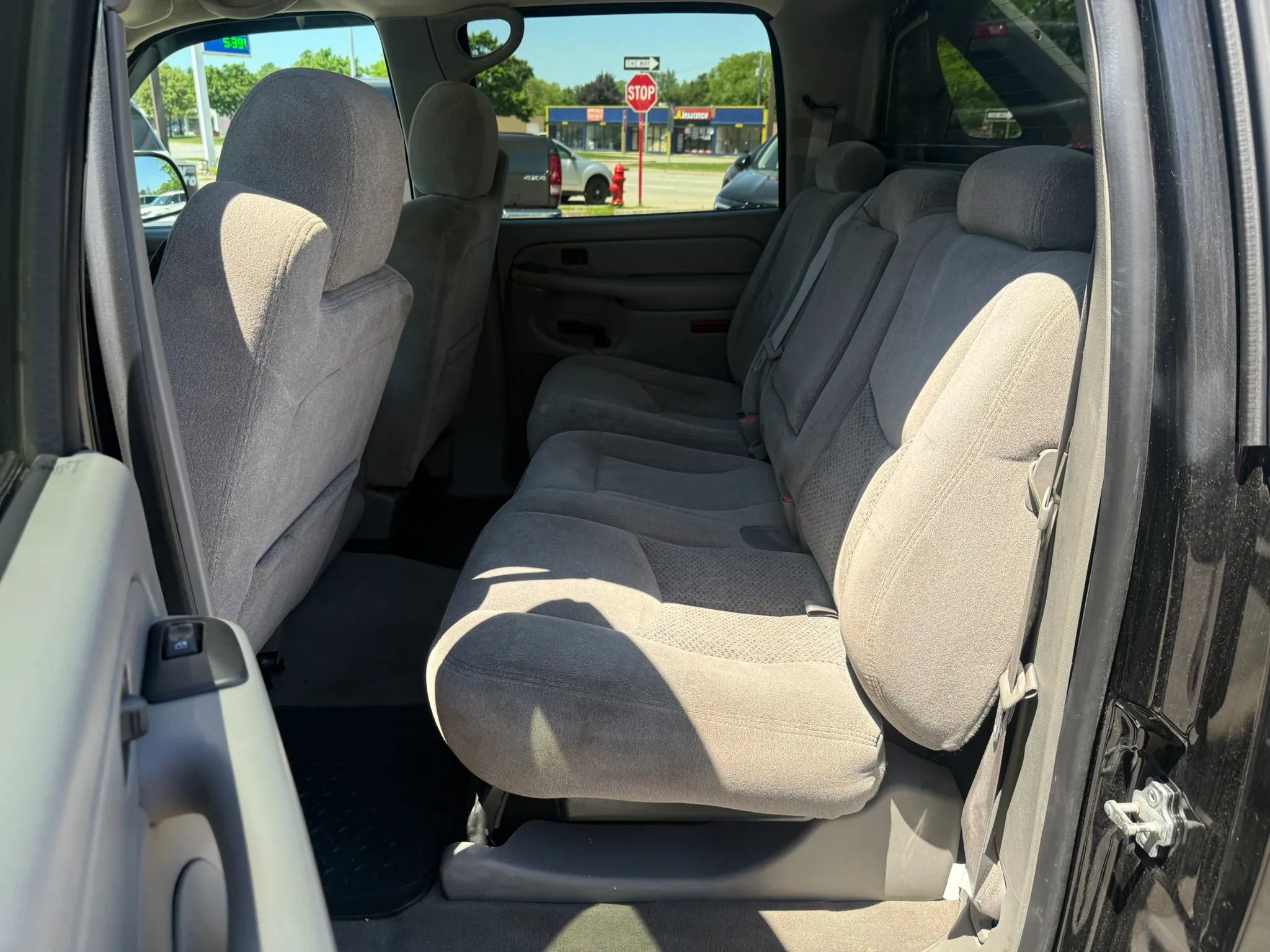 Used 2005 Chevrolet Avalanche Z71 w/ Preferred Equipment Group AWD/4WD image 24